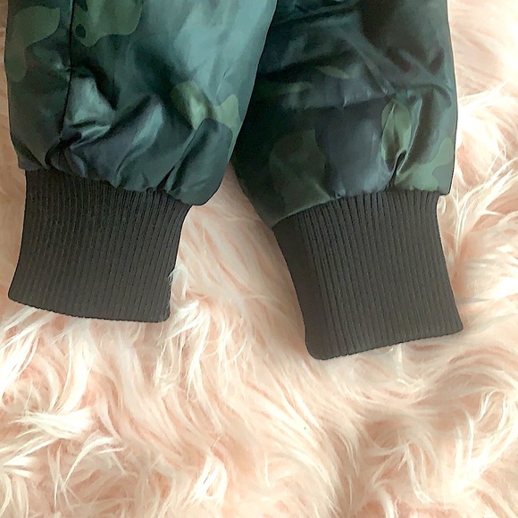 ACOOLA WINTER PUFFER WITH ZIPPER AND POCKETS FOR GIRL SIZE 10 YEARS - Picture 12 of 12